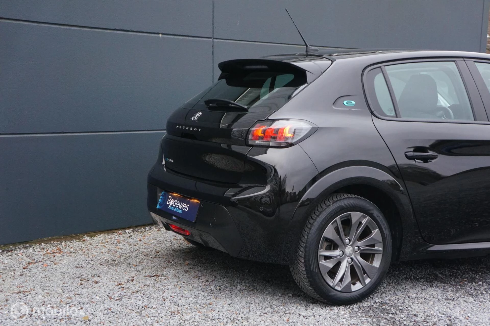 Hoofdafbeelding Peugeot e-208