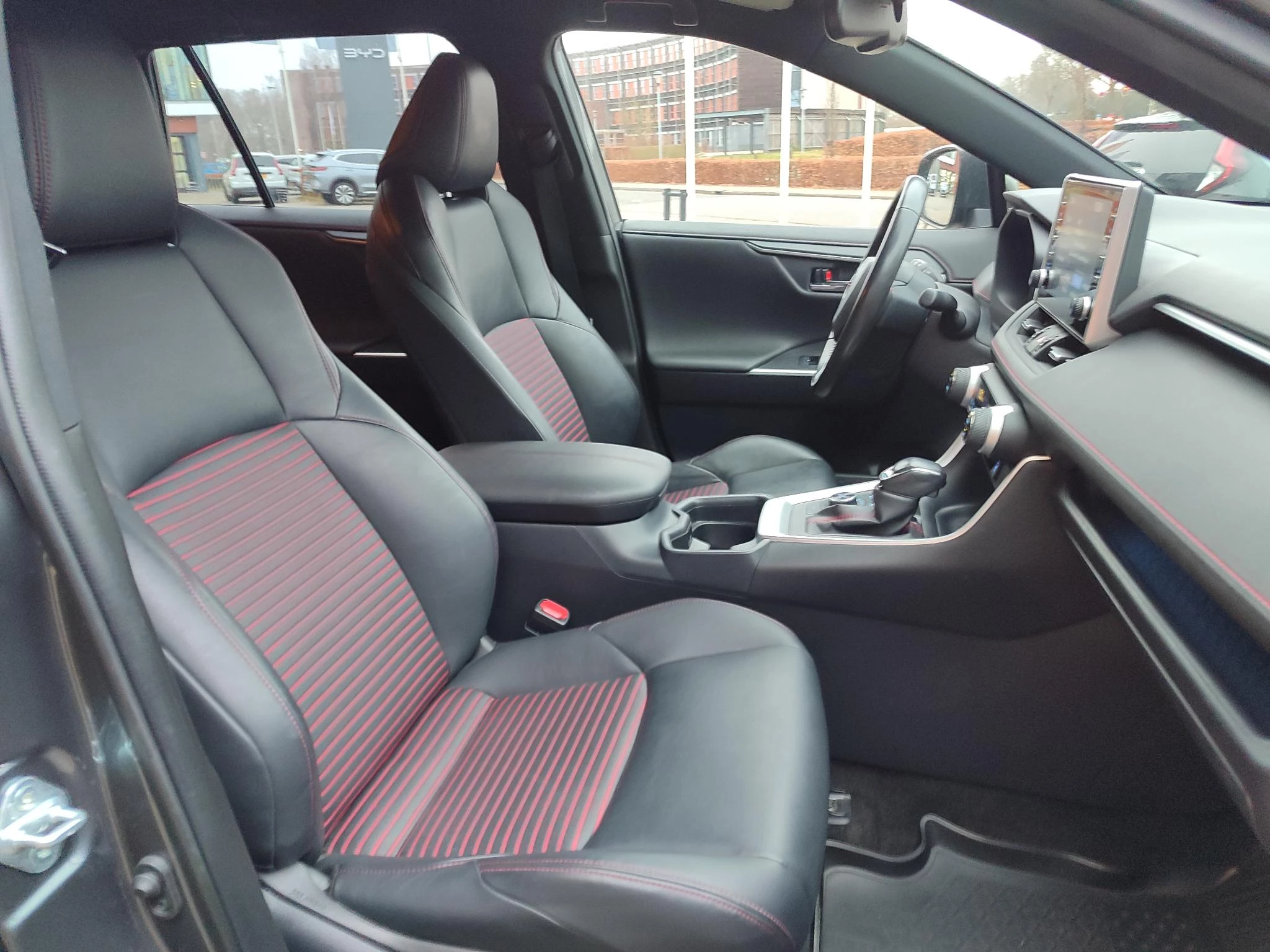 Hoofdafbeelding Toyota RAV4