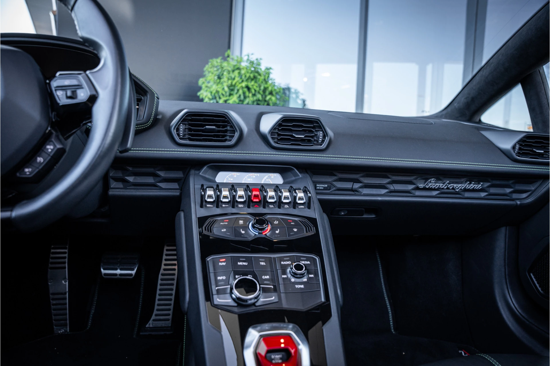 Hoofdafbeelding Lamborghini Huracán