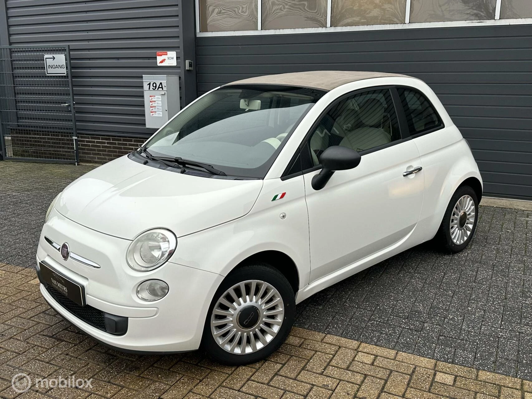 Hoofdafbeelding Fiat 500C