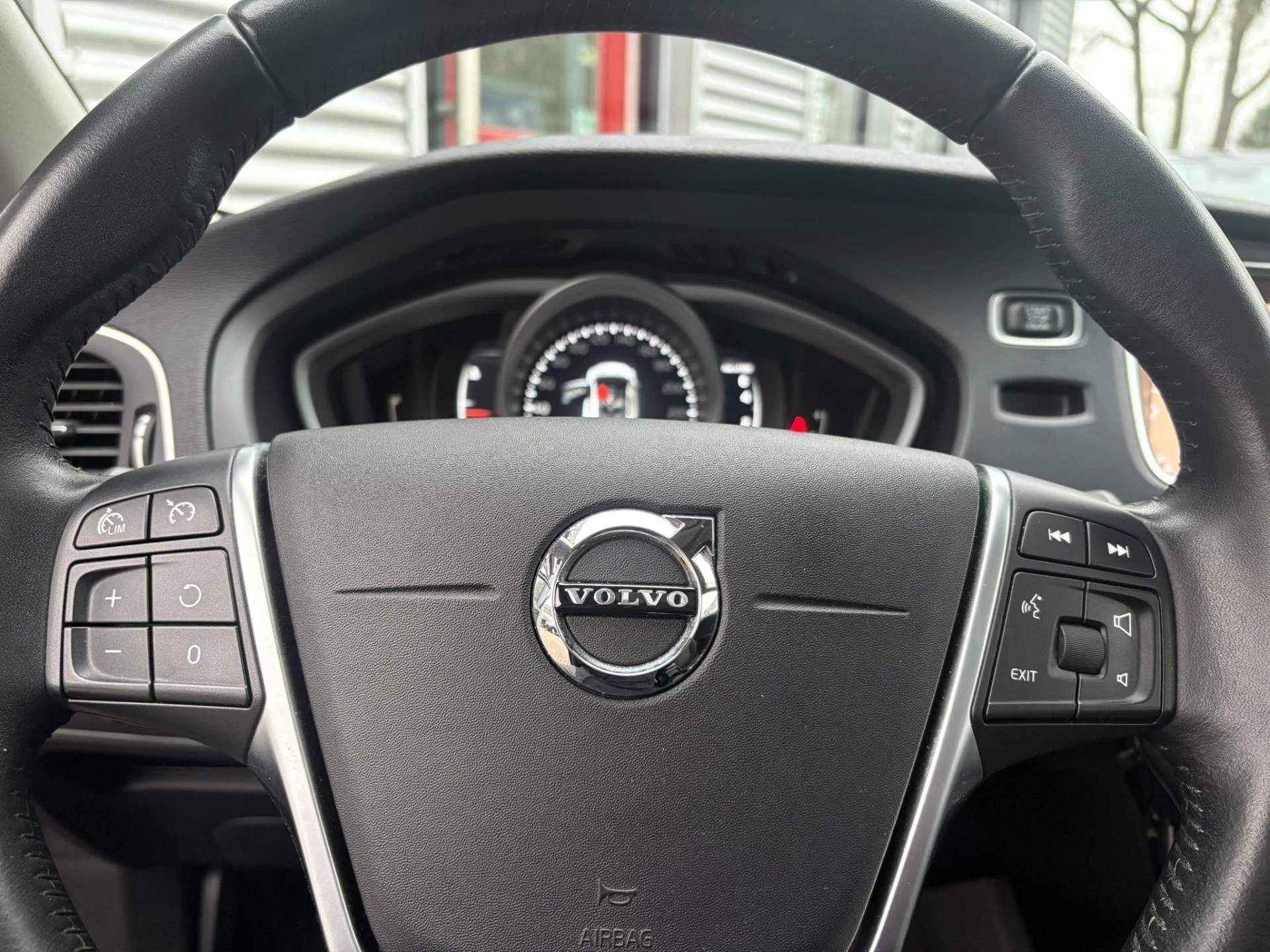 Hoofdafbeelding Volvo V40