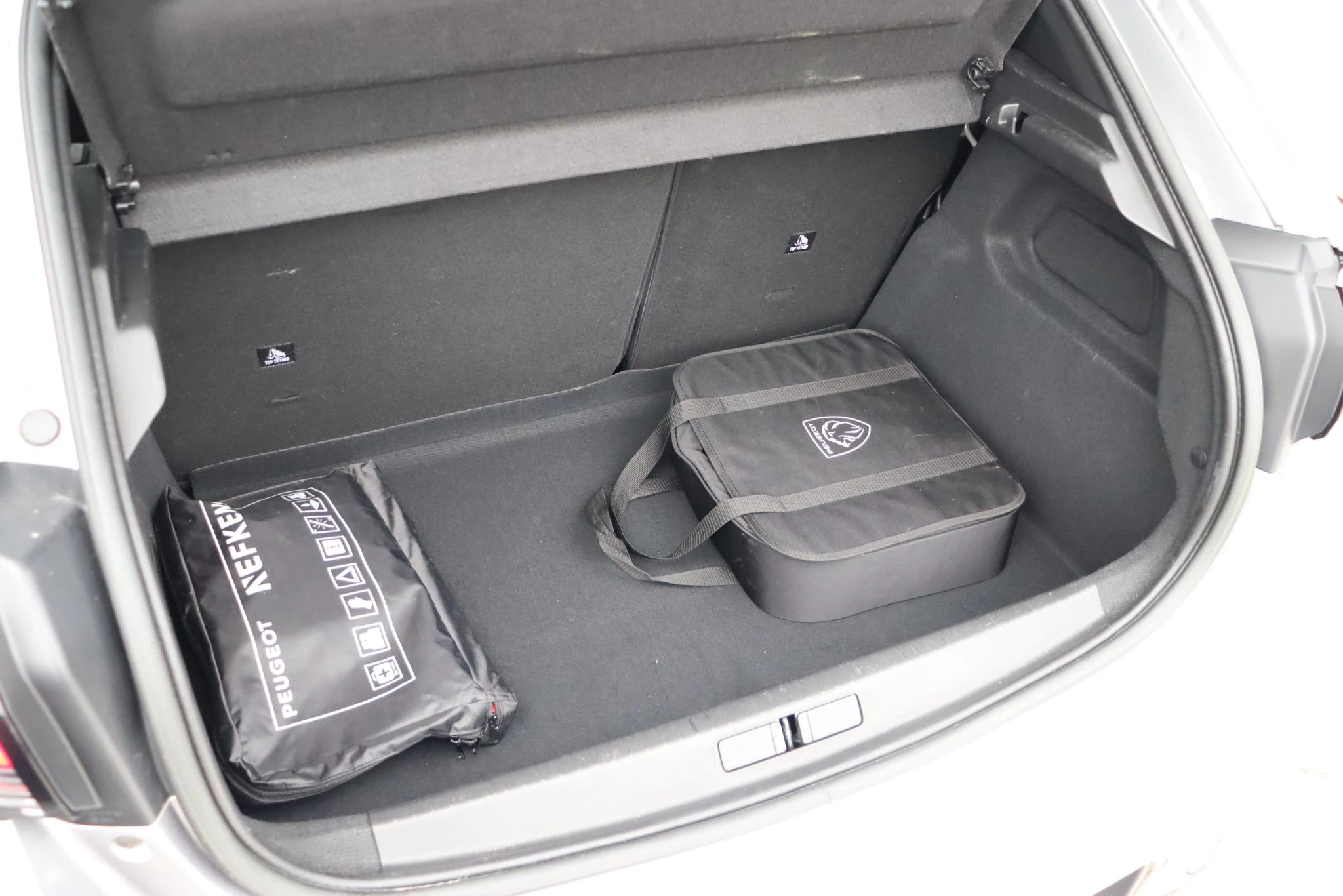 Hoofdafbeelding Peugeot e-208