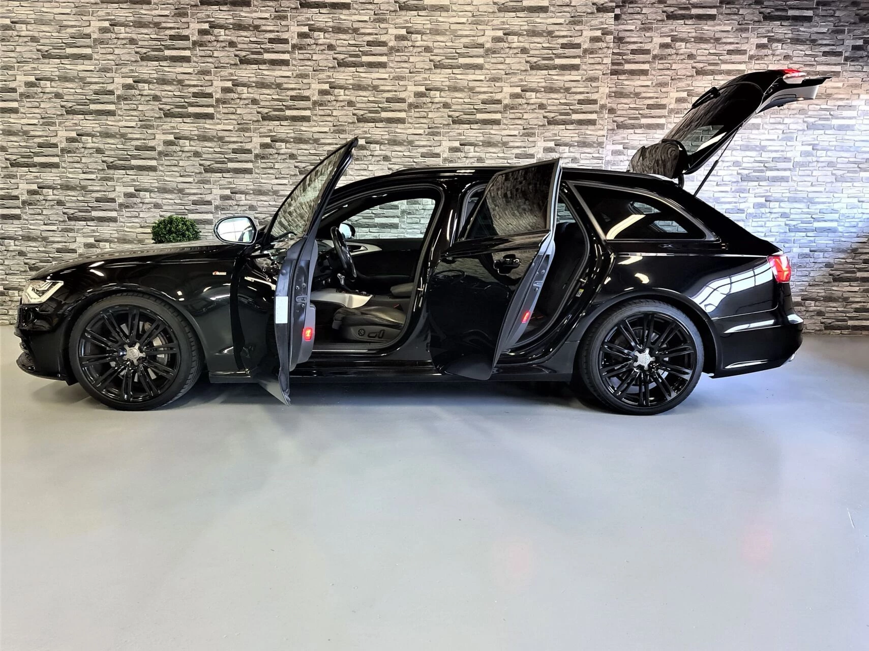 Hoofdafbeelding Audi A6