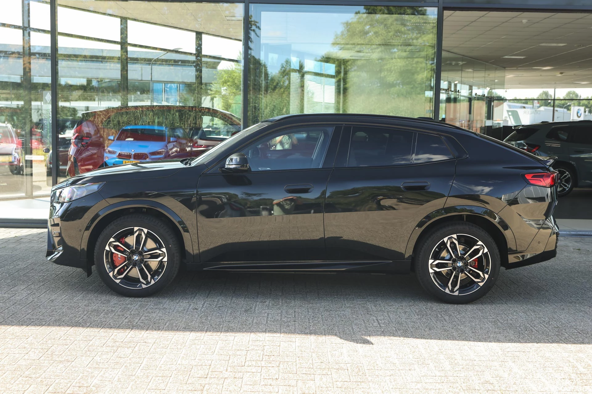 Hoofdafbeelding BMW iX2