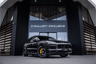 Hoofdafbeelding Porsche Cayenne Porsche Cayenne Coupé 4.0 Turbo S E-Hybrid GTS Pack! 810PK! - Sport Chrono | Keramisch | Vierwielsturing | Luchtvering | Burmester | Elek. Trekhaak