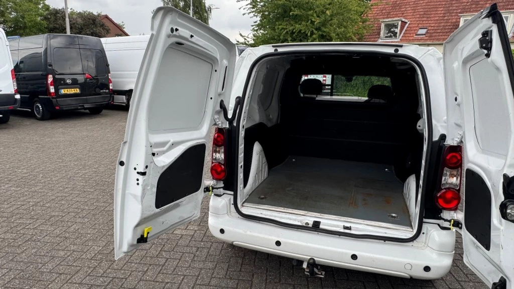 Hoofdafbeelding Peugeot Partner
