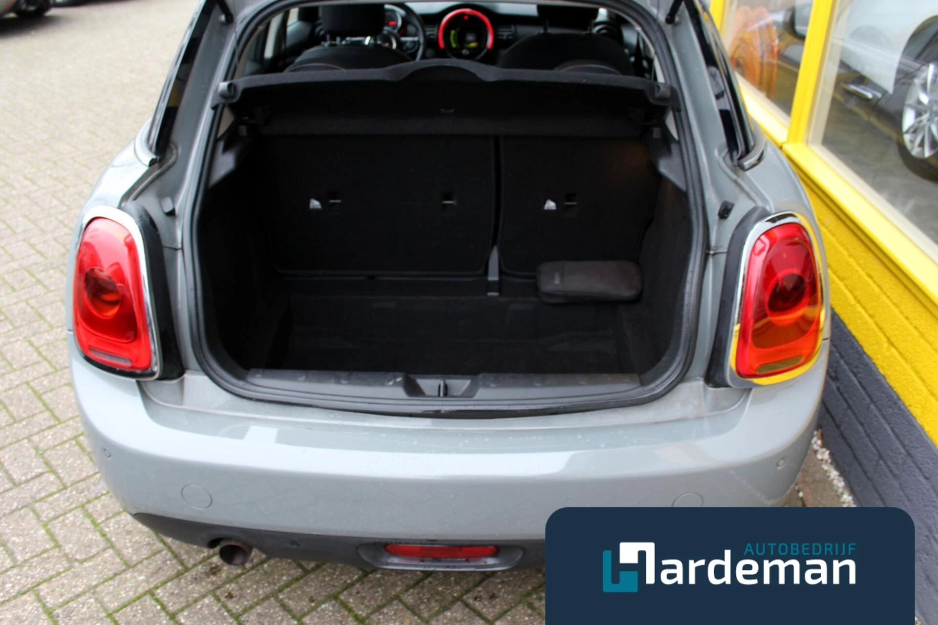 Hoofdafbeelding MINI One