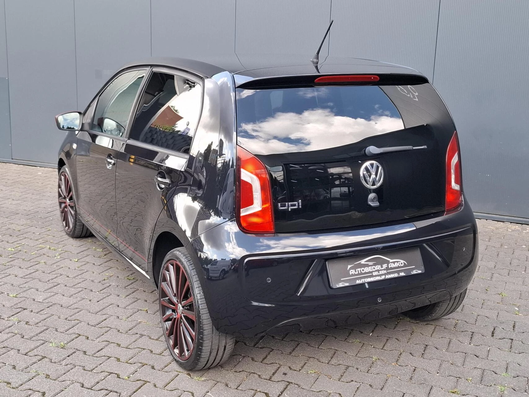 Hoofdafbeelding Volkswagen up!