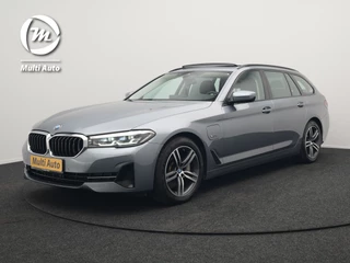 BMW 5 Serie Touring 530e Executive Plug In Hybrid 293pk Dealer O.H PHEV | Panodak | Harman Kardon | Camera | Lederen Bekleding | Navi Pro | Apple Carplay | M Sportstuur | 18"L.M | Sfeerverlichting |