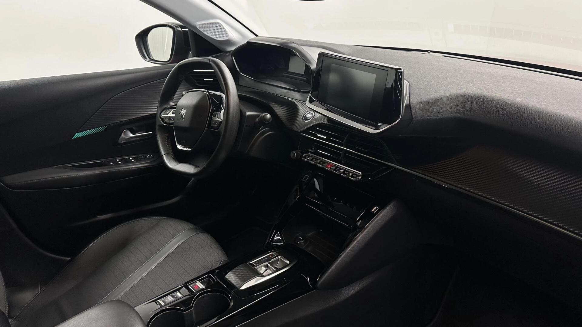 Hoofdafbeelding Peugeot e-208