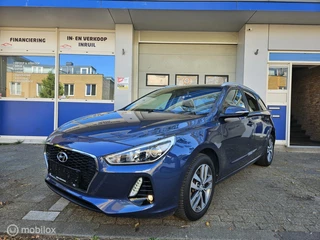 Hyundai i30 1.0 T-GDi Family + Luxe Uitvoering Dealeronderhouden Carplay Camera Winterpakket