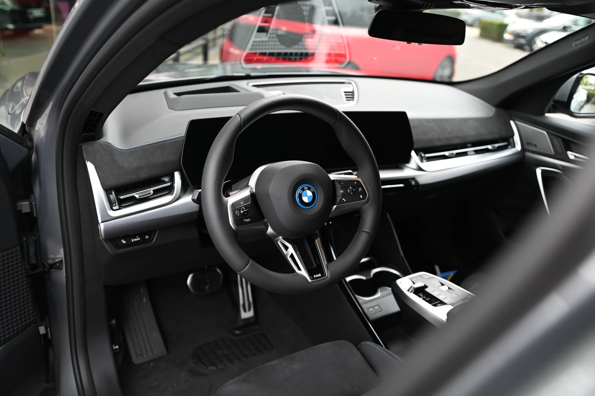 Hoofdafbeelding BMW iX2