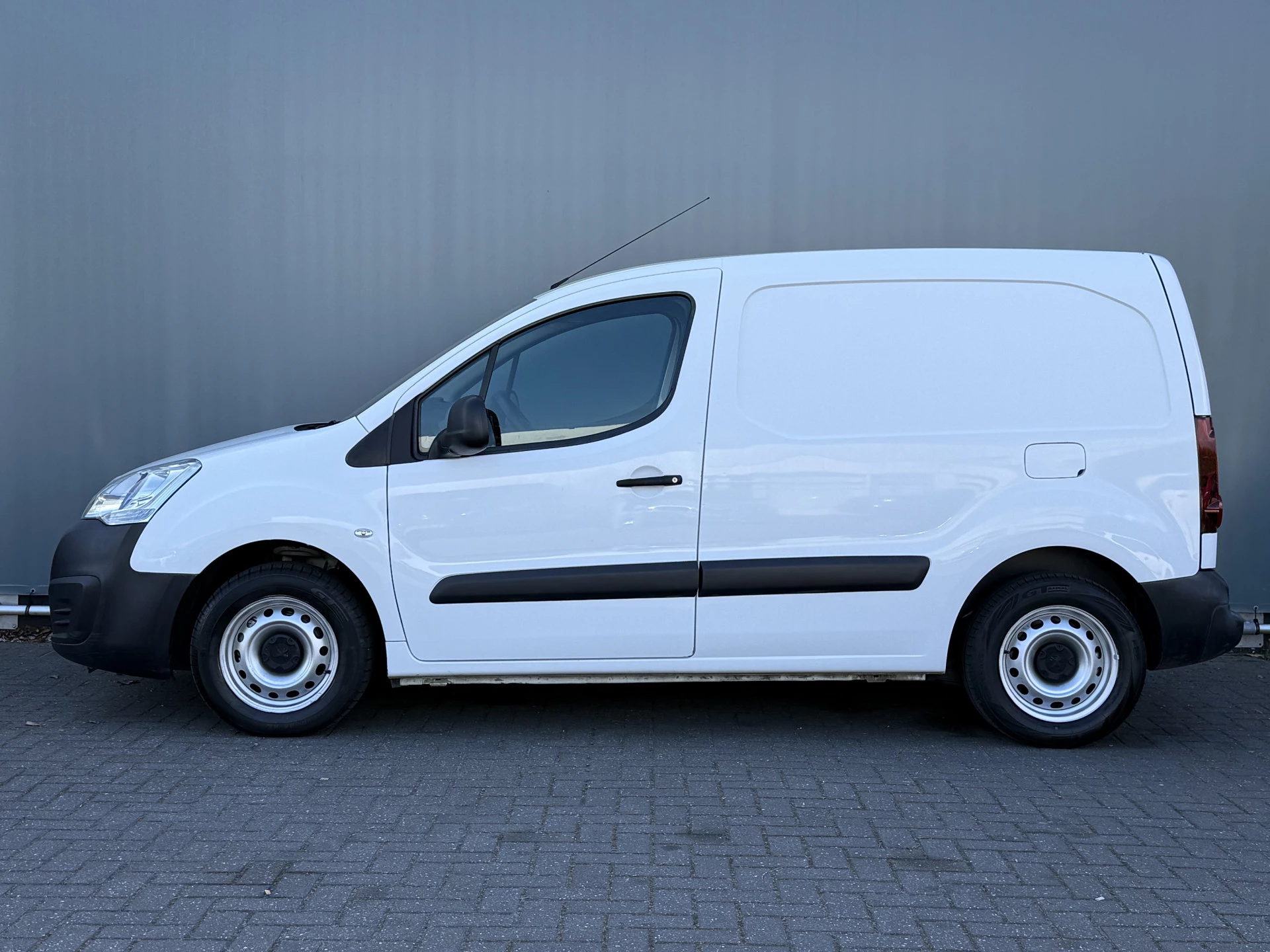 Hoofdafbeelding Peugeot Partner