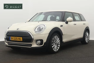 Mini Mini Clubman 1.5 Cooper Business Edition (Dealer onderhouden, Navi, PDC, StoelV, Automaat, Etc)