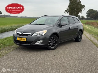 Opel Astra Sports Tourer 1.4 Turbo Edition Airco Cruise trekhaak!