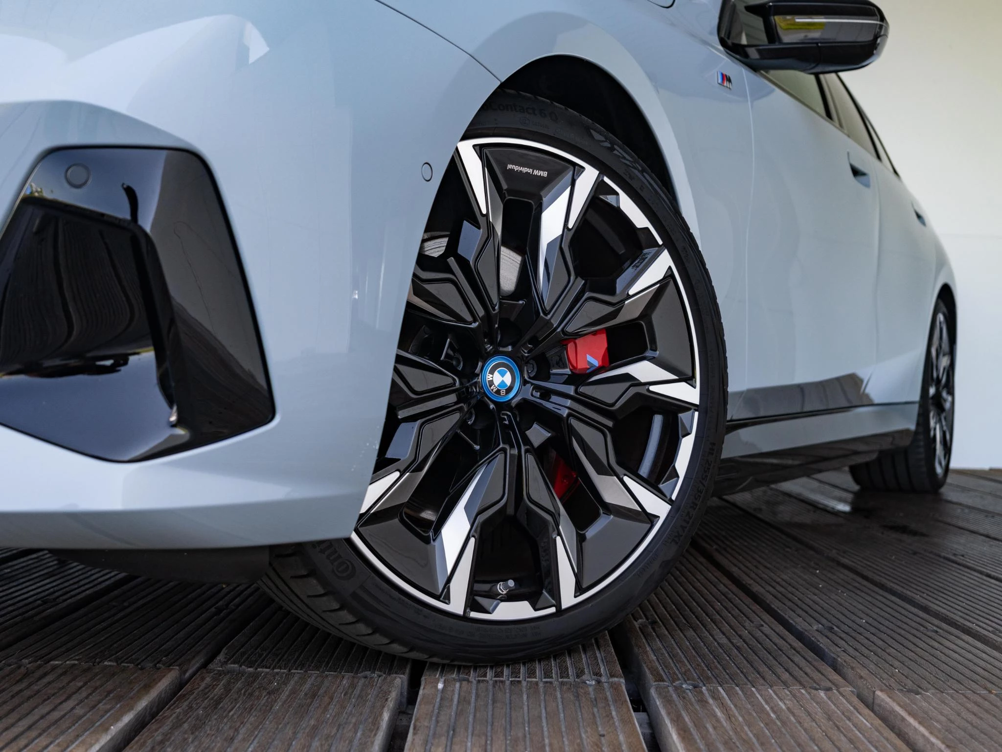 Hoofdafbeelding BMW i5