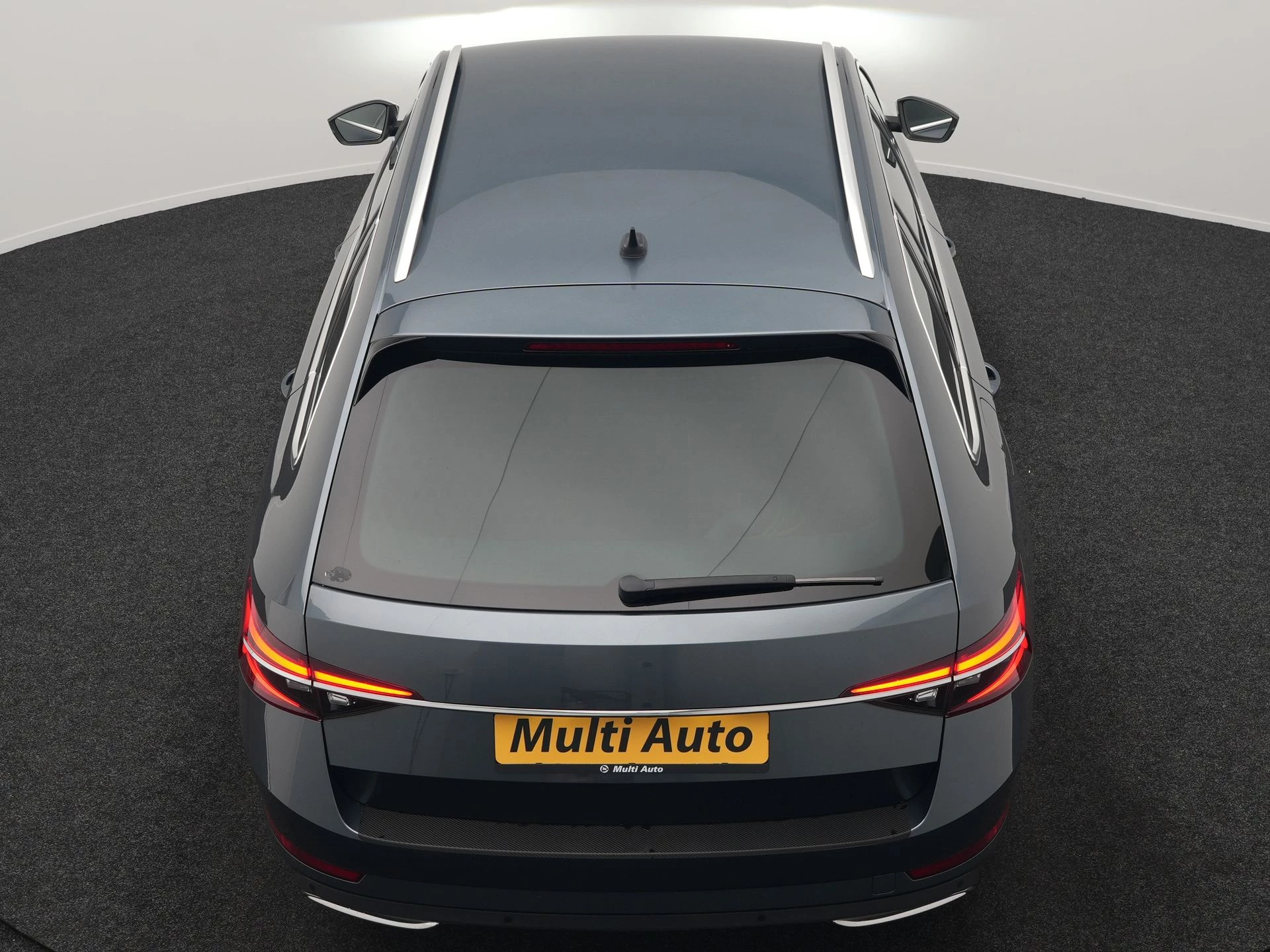 Hoofdafbeelding Škoda Superb