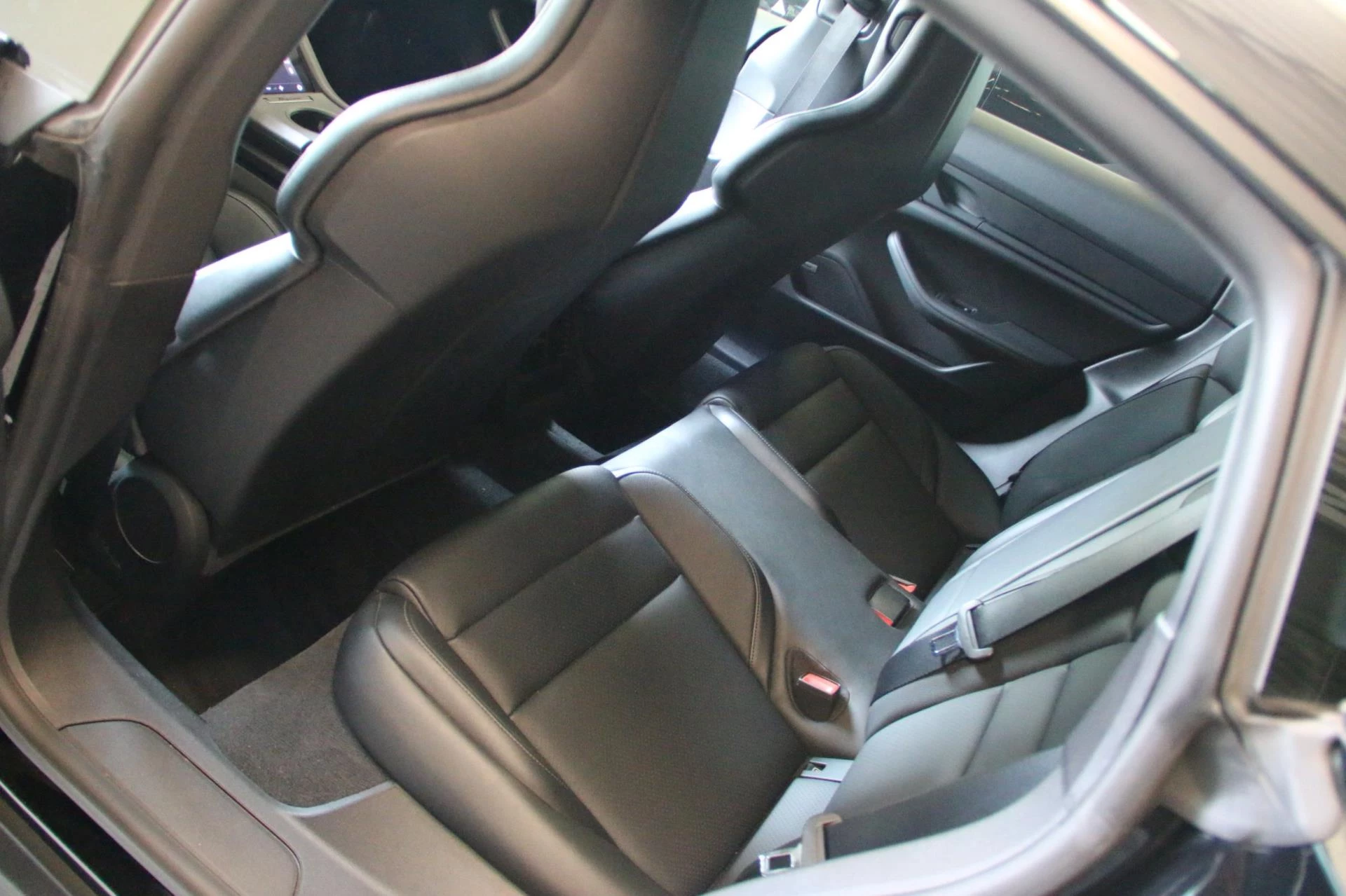 Hoofdafbeelding Porsche Taycan