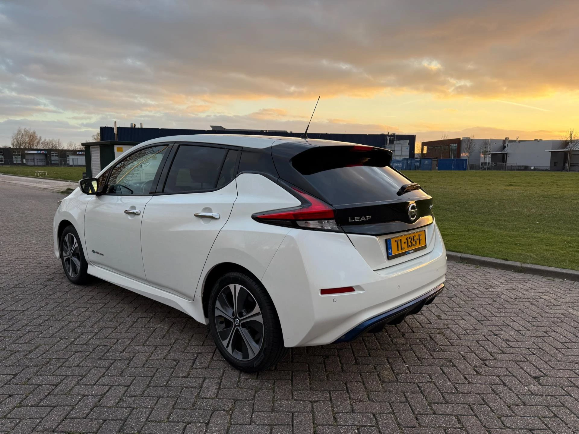 Hoofdafbeelding Nissan Leaf