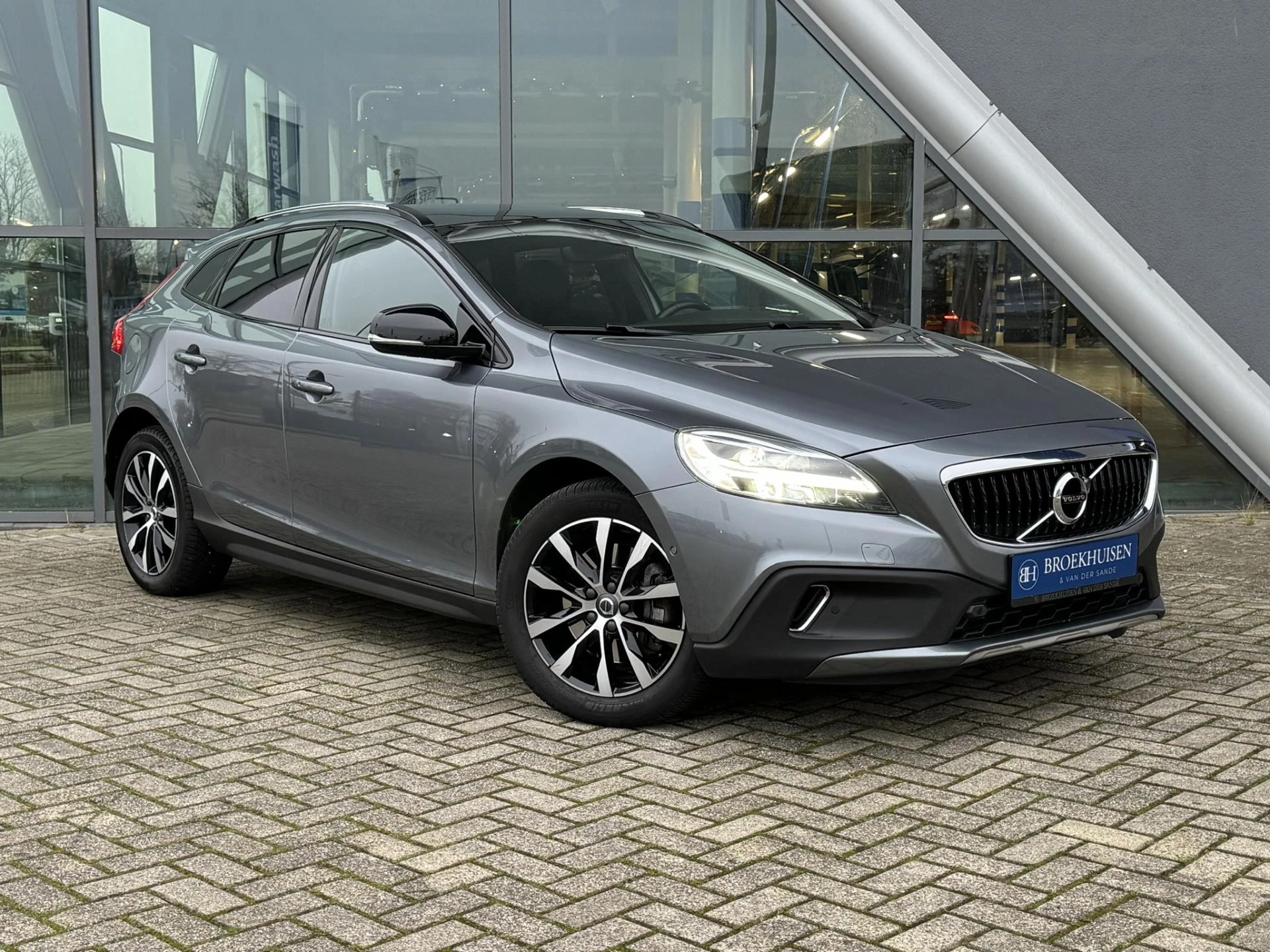 Hoofdafbeelding Volvo V40