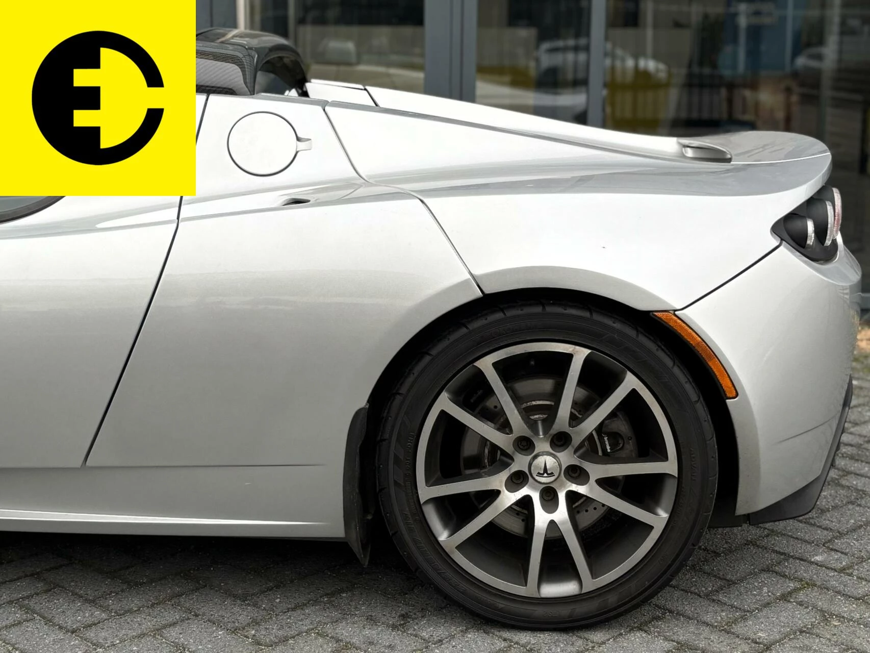 Hoofdafbeelding Tesla Roadster