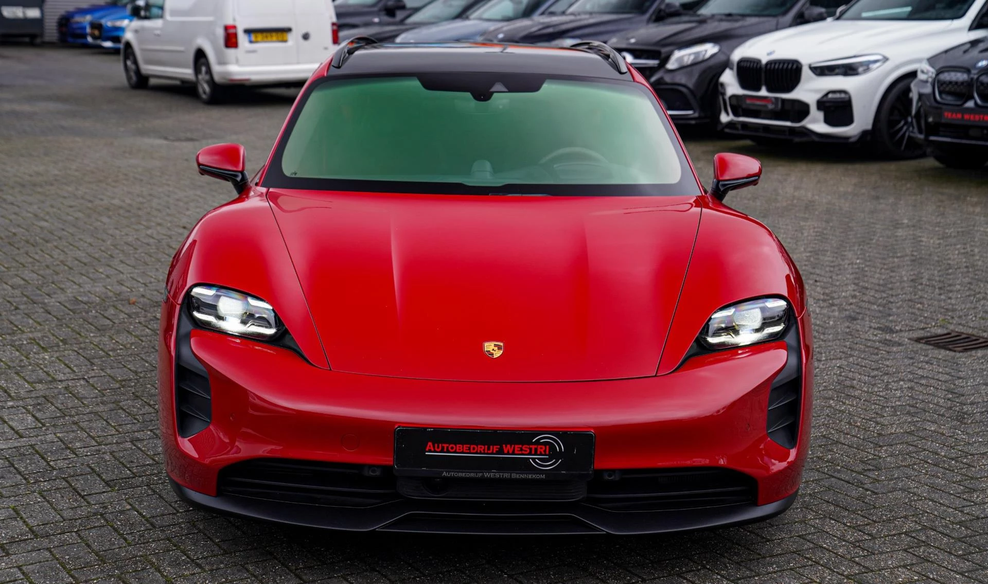 Hoofdafbeelding Porsche Taycan