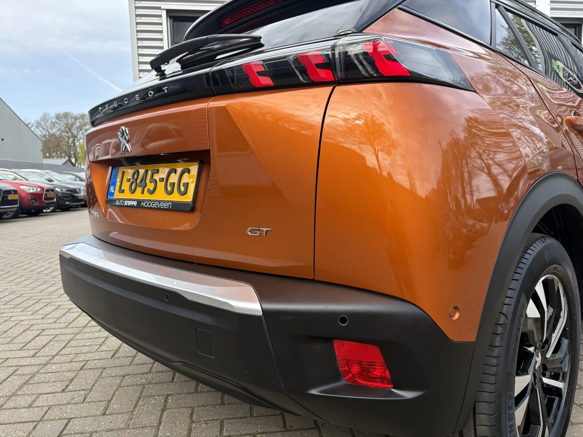 Hoofdafbeelding Peugeot e-2008