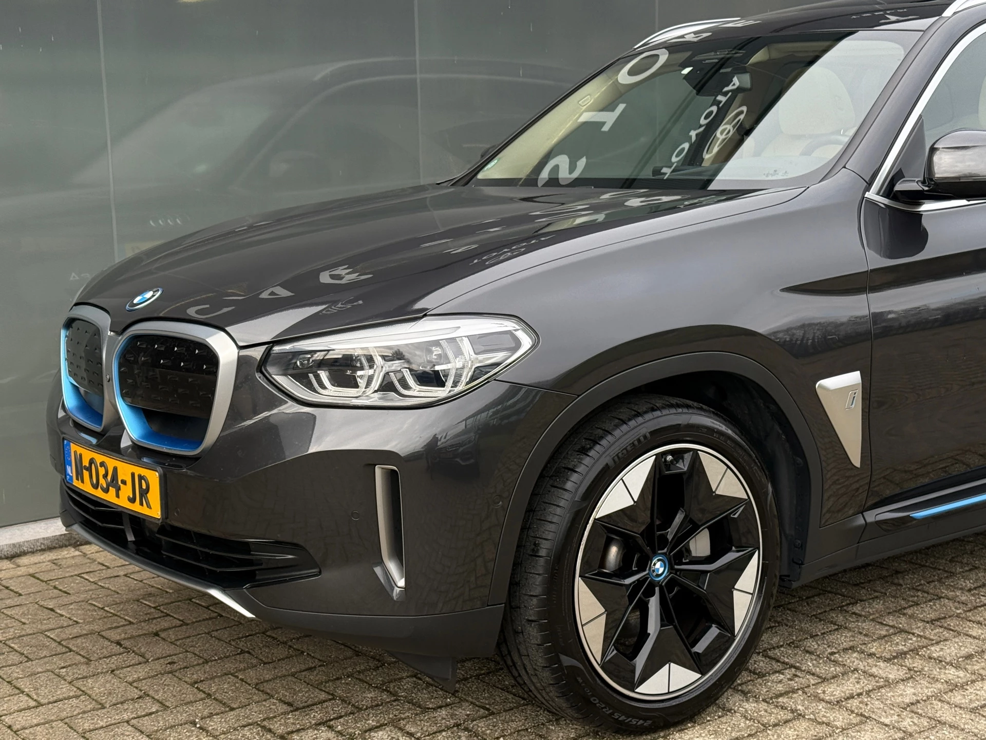 Hoofdafbeelding BMW iX3