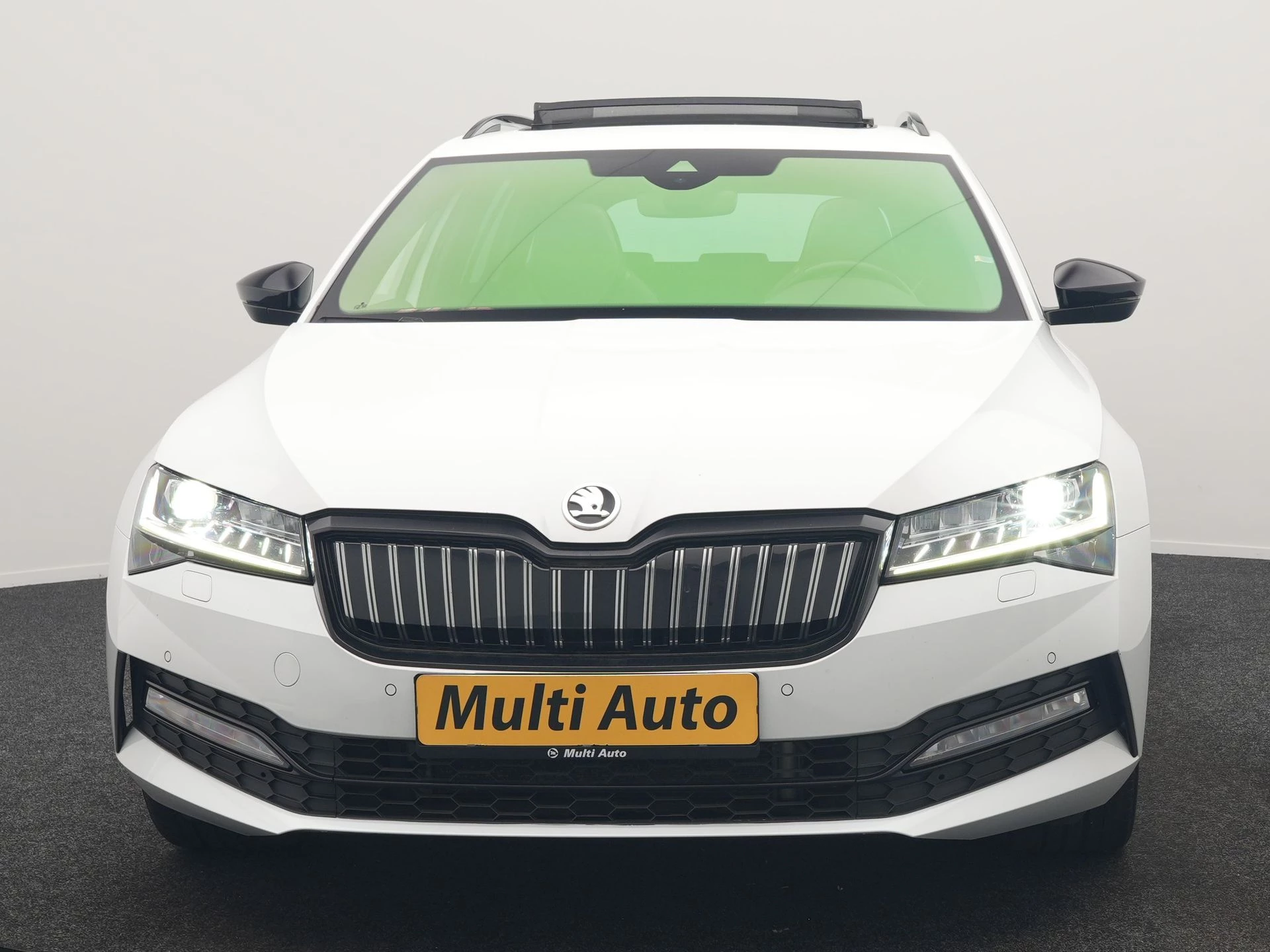 Hoofdafbeelding Škoda Superb
