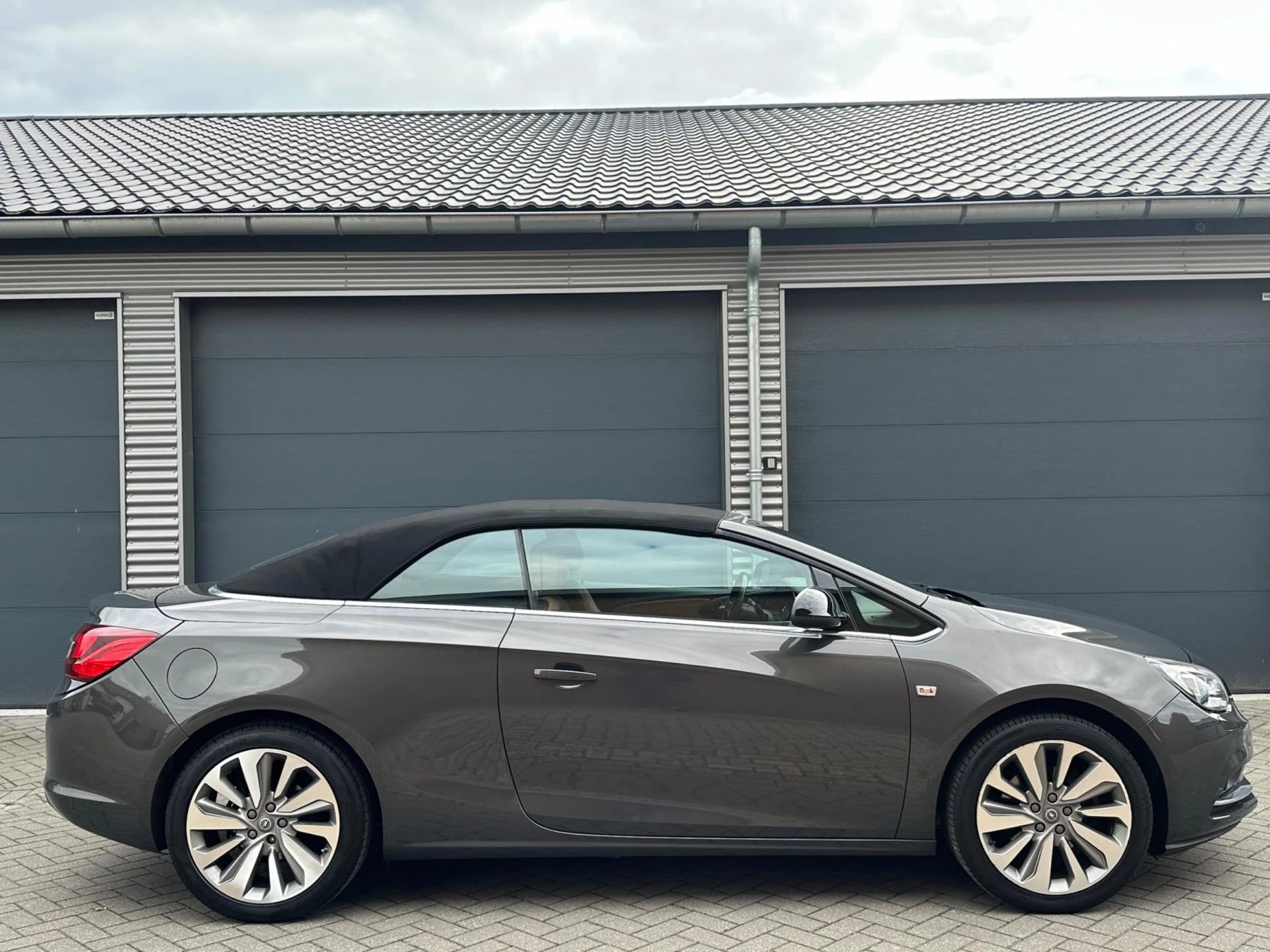 Hoofdafbeelding Opel Cascada