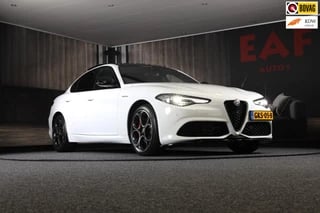 Alfa Romeo GIULIA 2.0 T Veloce AWD / 280 Pk / AUT / Pano / Acc / Lane Assist / Leder / Memory / HK / Camera / Led / Pdc / 19 Inch