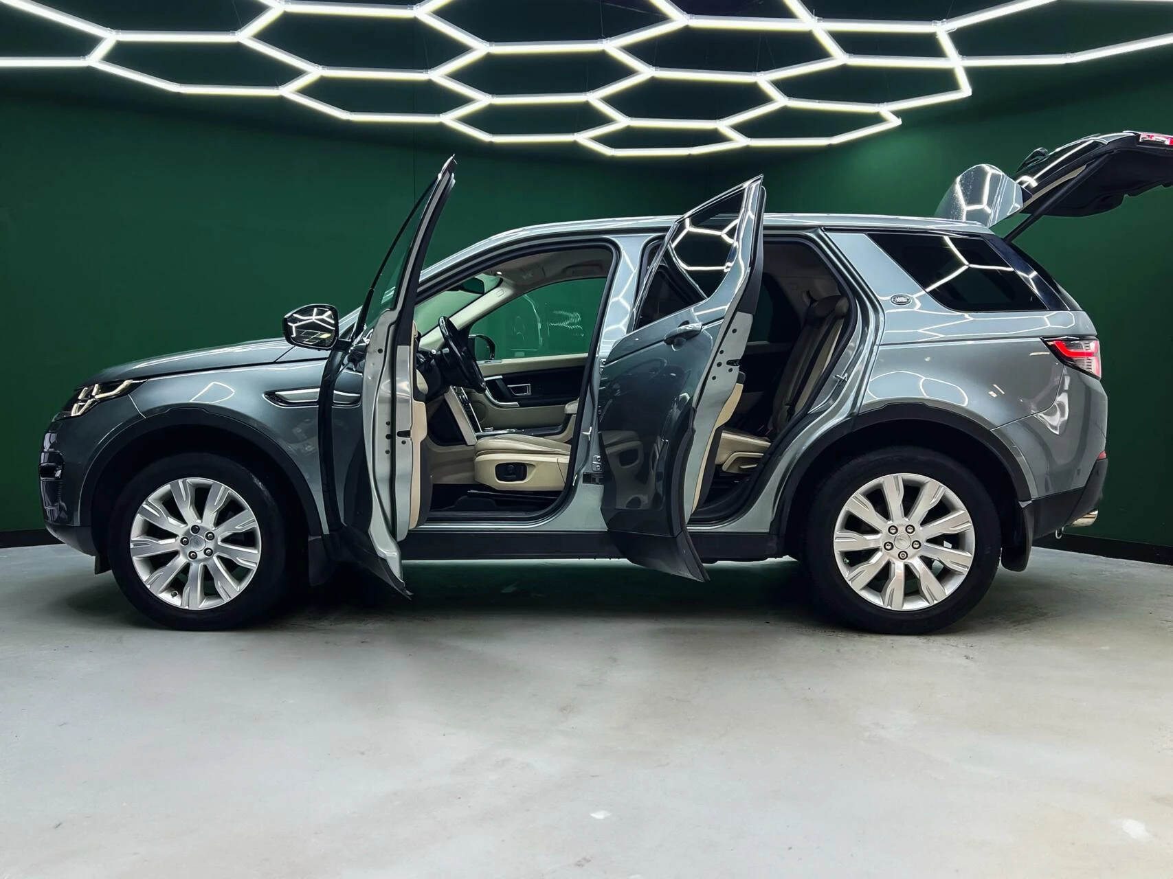 Hoofdafbeelding Land Rover Discovery Sport