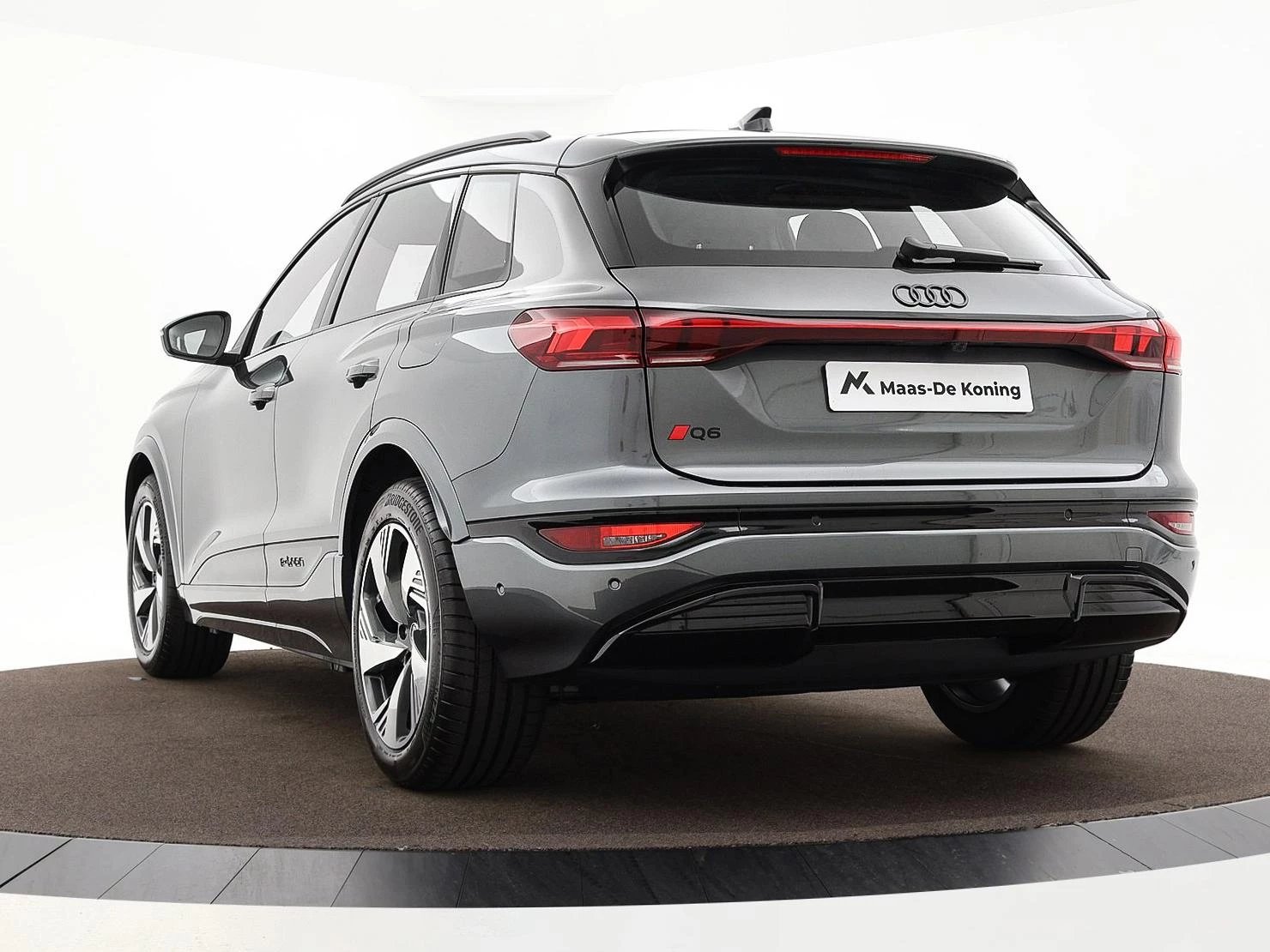 Hoofdafbeelding Audi Q6 e-tron