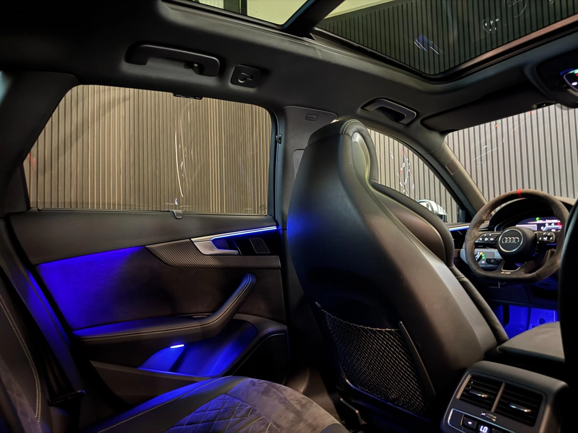 Hoofdafbeelding Audi S4