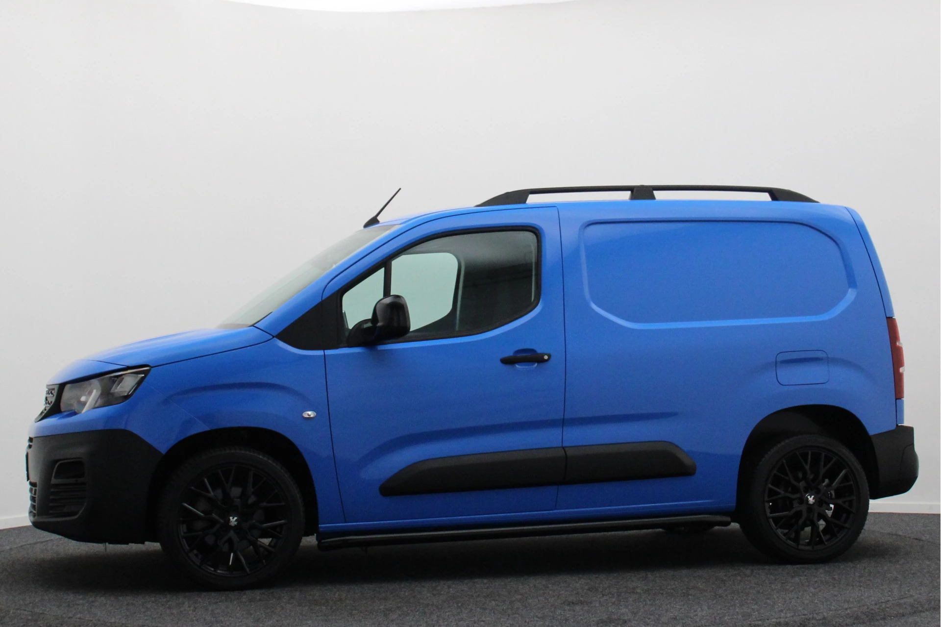 Hoofdafbeelding Peugeot e-Partner