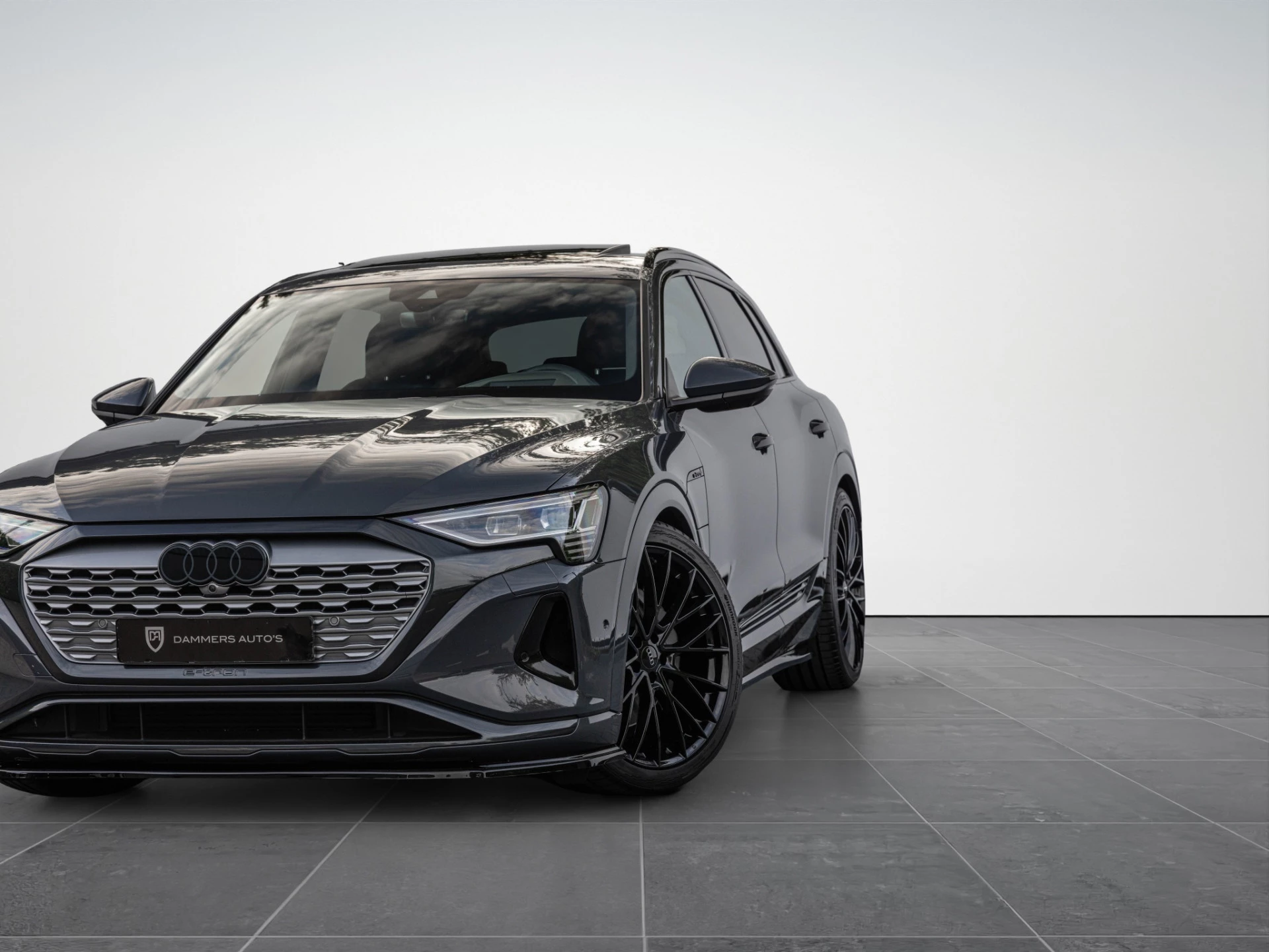 Hoofdafbeelding Audi Q8 e-tron