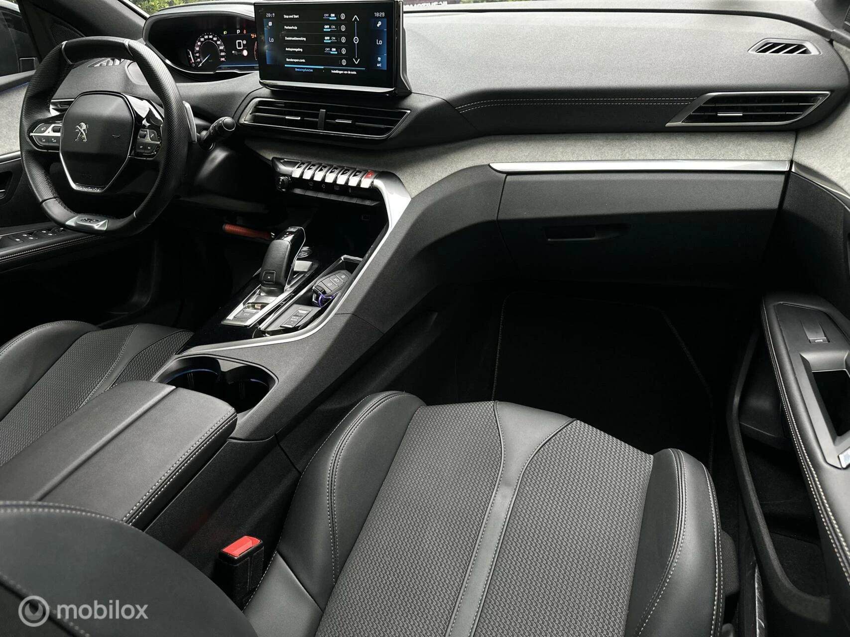 Hoofdafbeelding Peugeot 5008