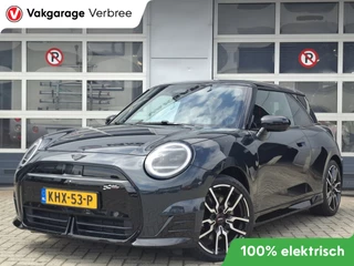 MINI Electric 3-Deurs Cooper SE John Cooper Works M 54.2 kWh | Navigatie/Android/Apple Carplay | LM Velgen 18" | Voorstoelen + Stuur Verwarmd | Elektrisch Glazen Panoramadak | Cruise Control | Airco |