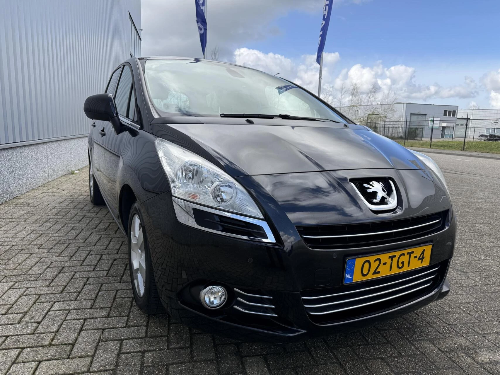 Hoofdafbeelding Peugeot 5008