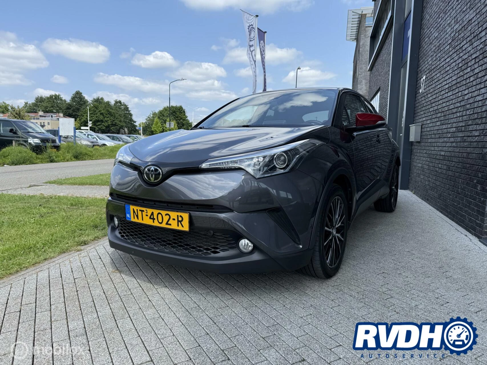 Hoofdafbeelding Toyota C-HR