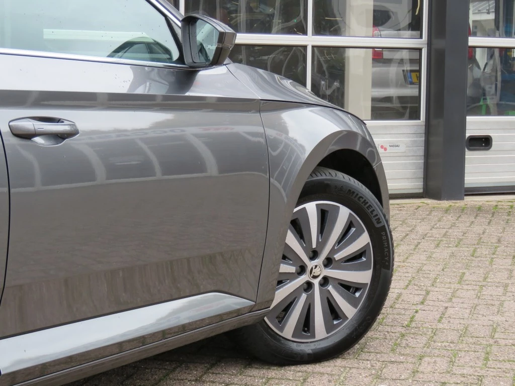 Hoofdafbeelding Škoda Superb