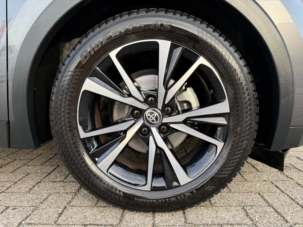 Hoofdafbeelding Toyota C-HR