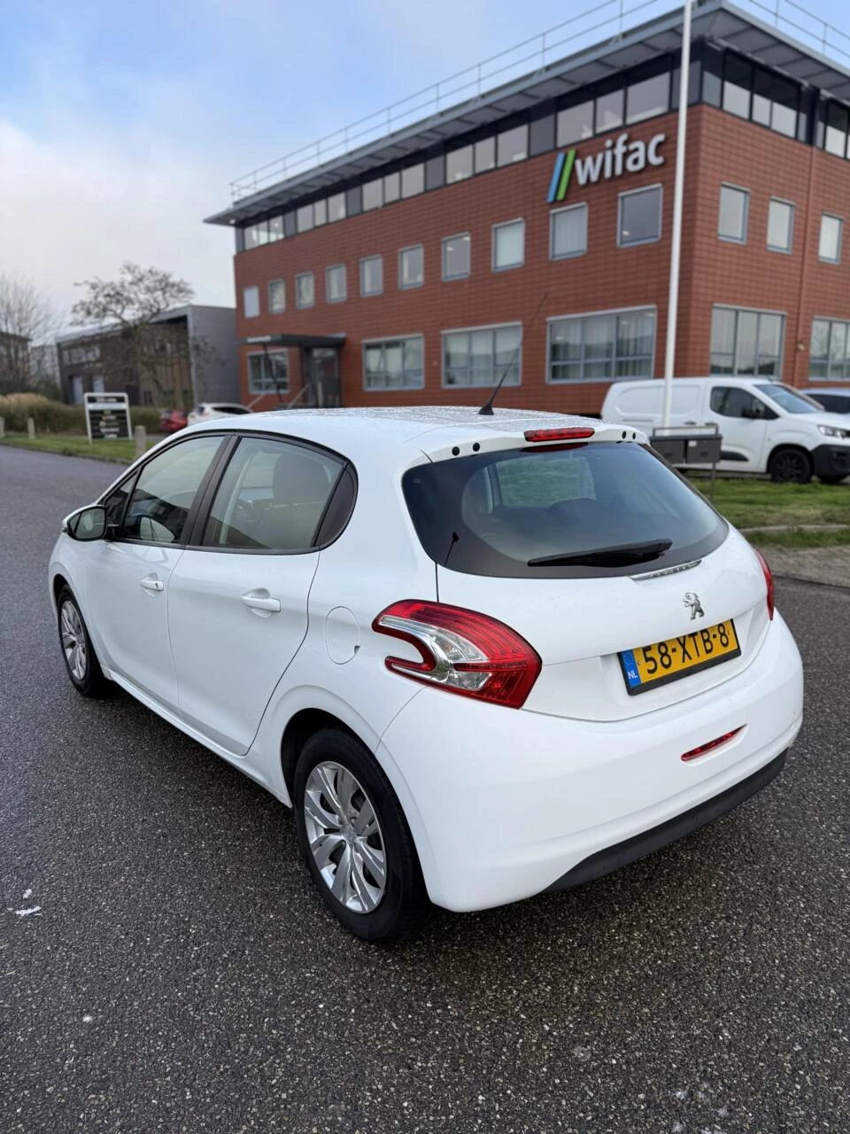 Hoofdafbeelding Peugeot 208