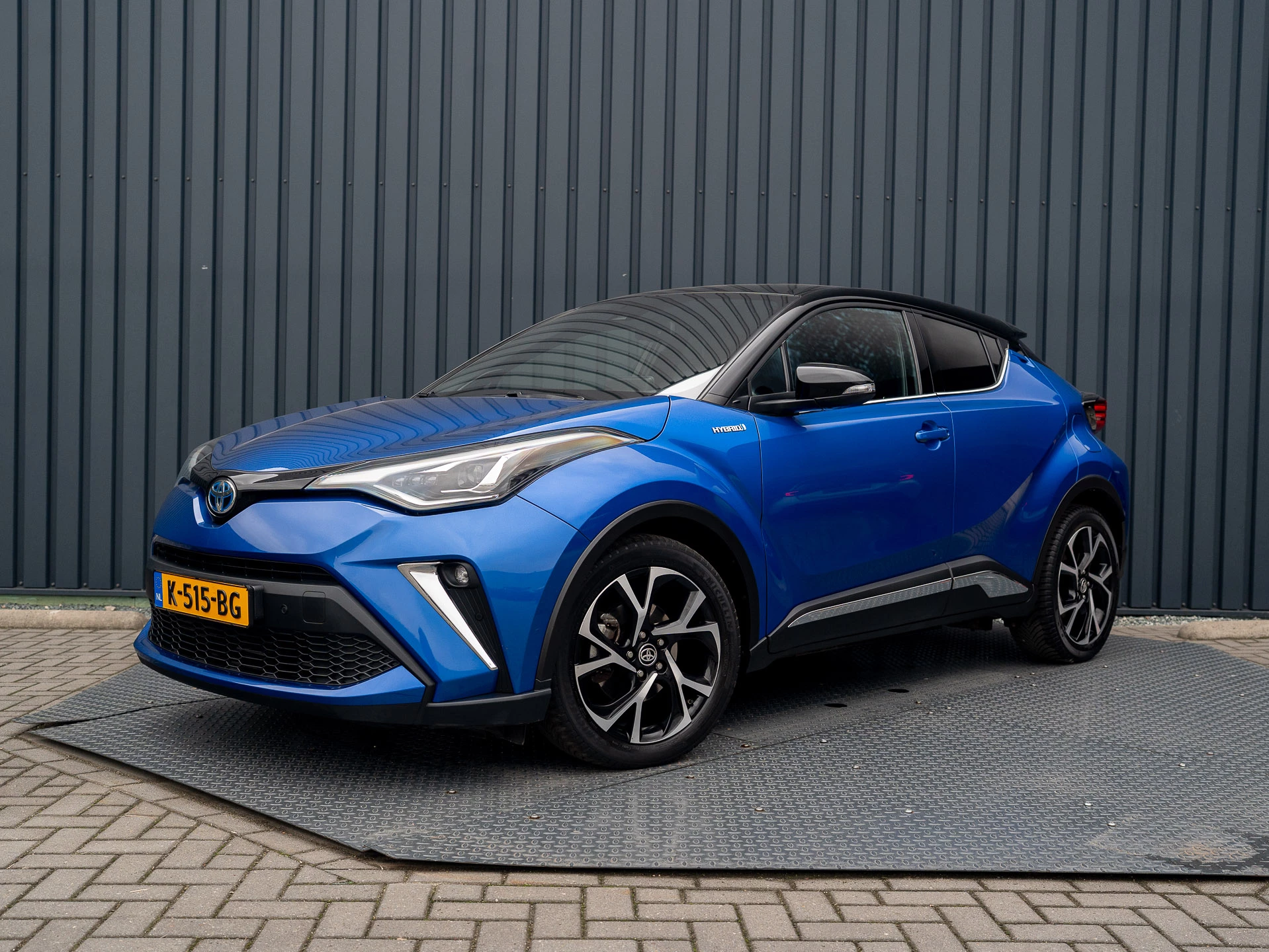 Hoofdafbeelding Toyota C-HR