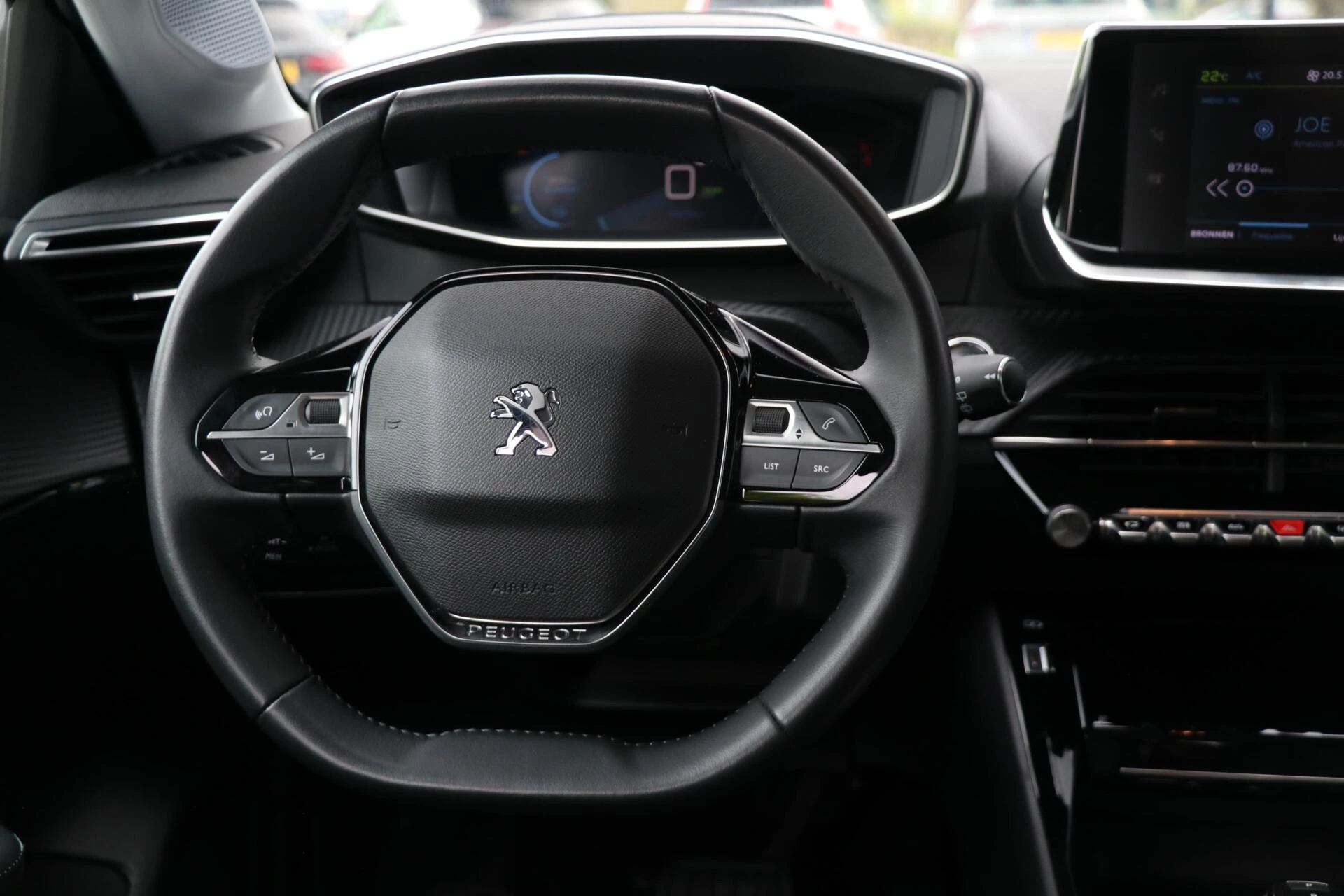 Hoofdafbeelding Peugeot e-208
