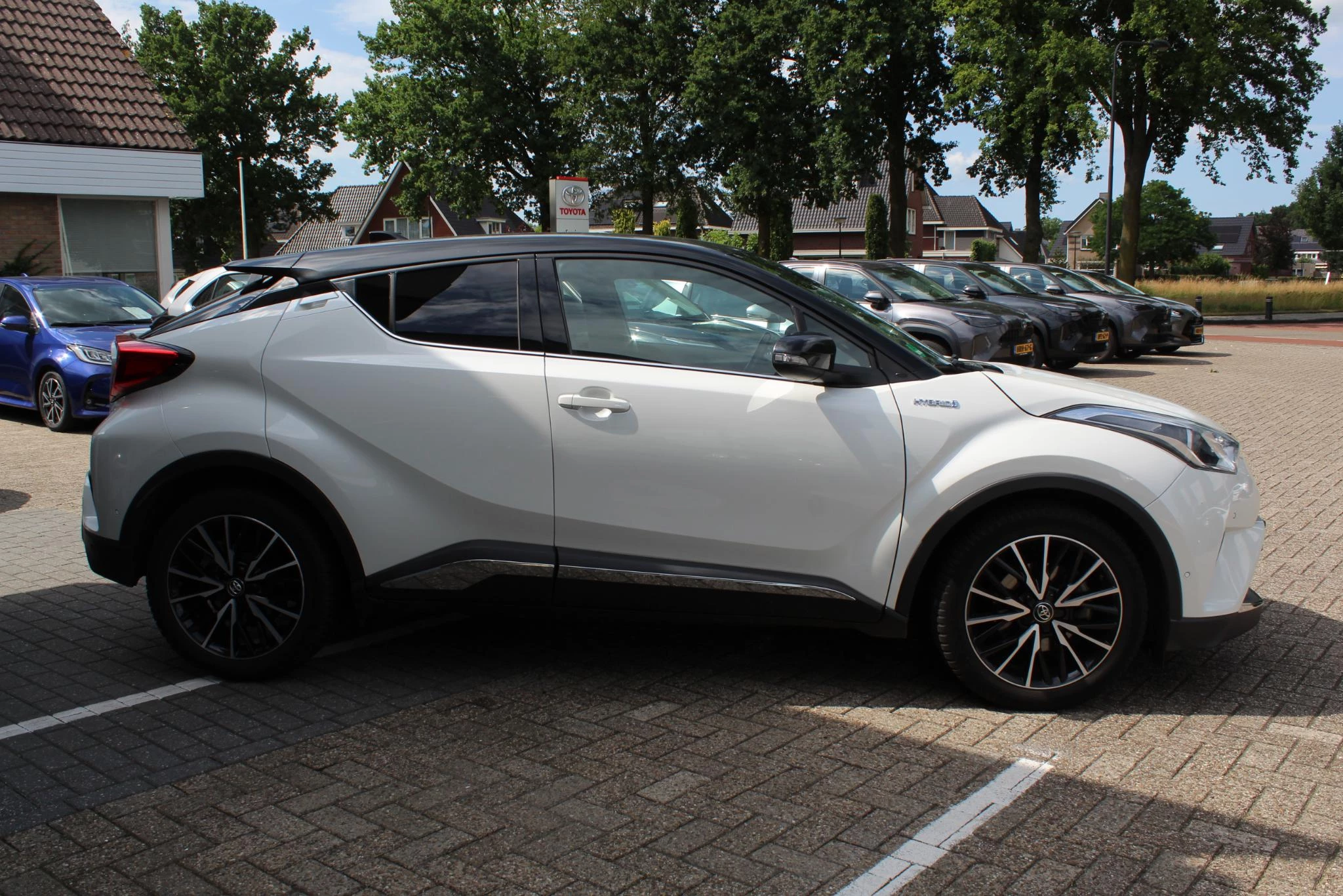 Hoofdafbeelding Toyota C-HR
