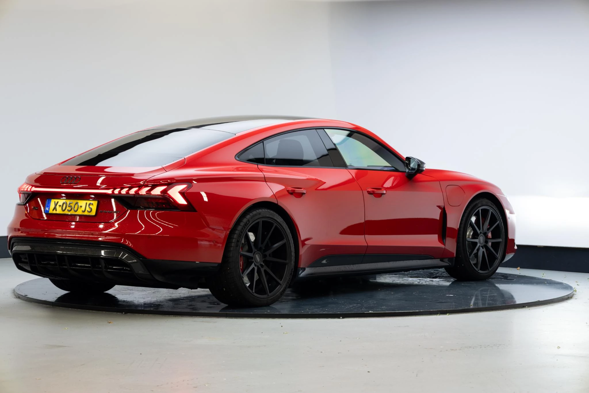 Hoofdafbeelding Audi e-tron GT