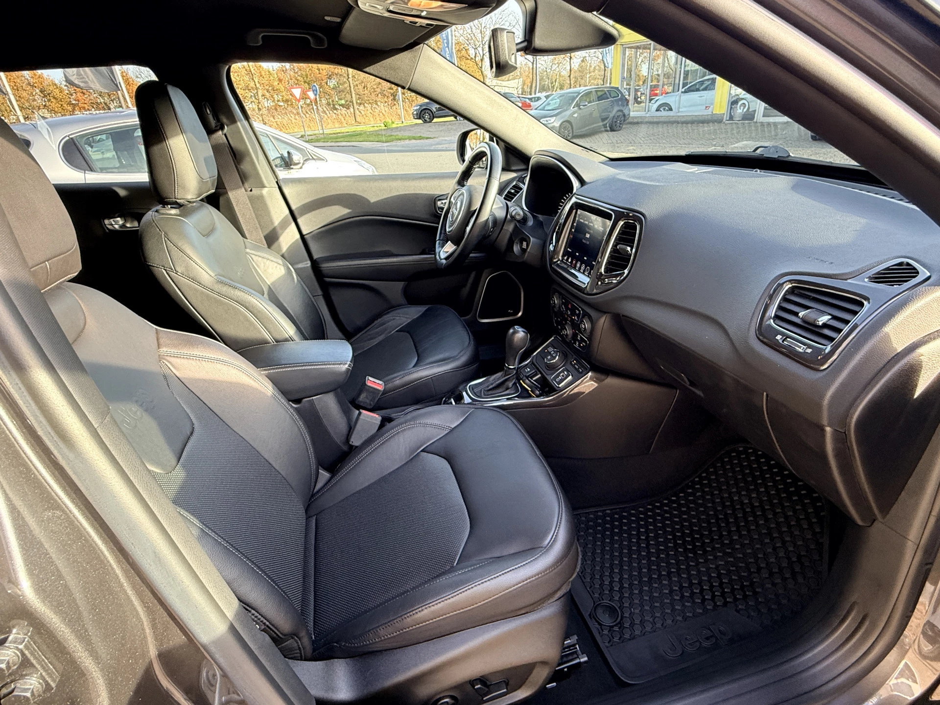 Hoofdafbeelding Jeep Compass