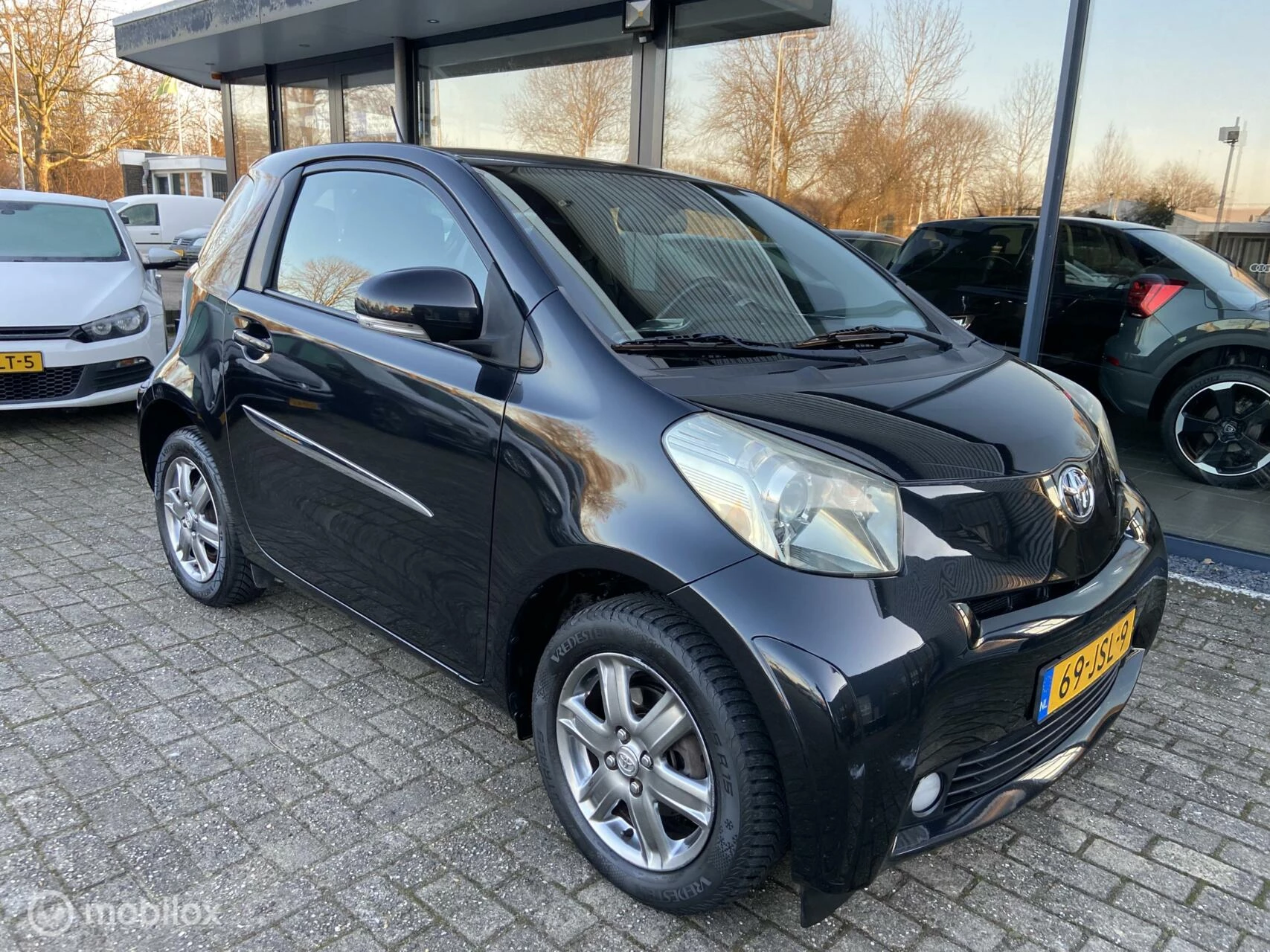 Hoofdafbeelding Toyota iQ