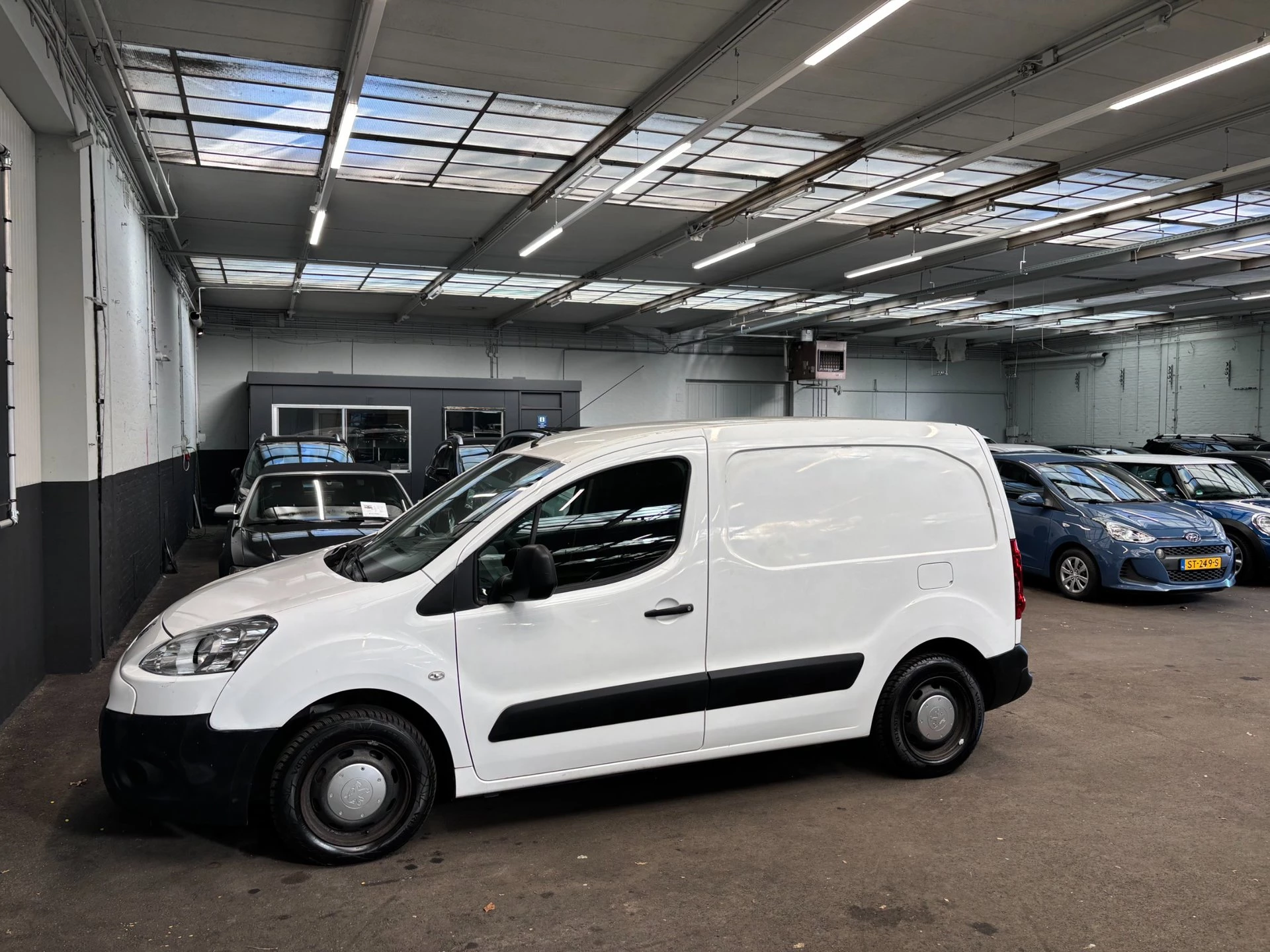 Hoofdafbeelding Peugeot Partner